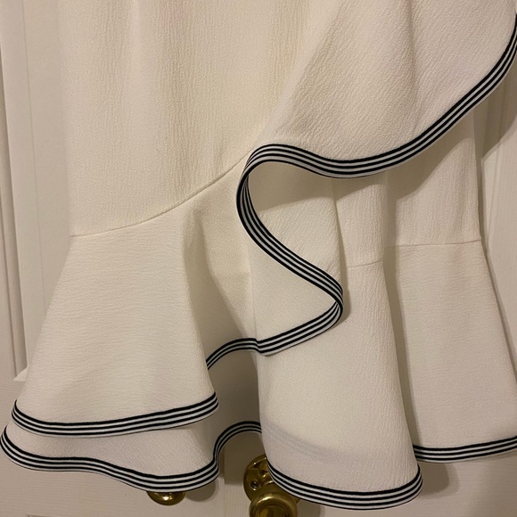 Black White Spring Dress With Ruffles and Exposed Zipper Size Small Fits 2 or 4 - Picture 5 of 6